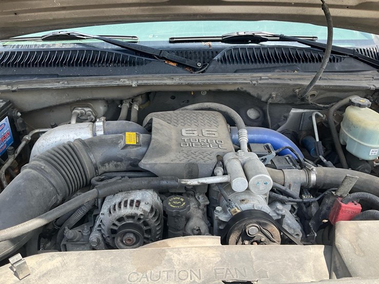 2001-chevrolet-silverado-2500-image-19