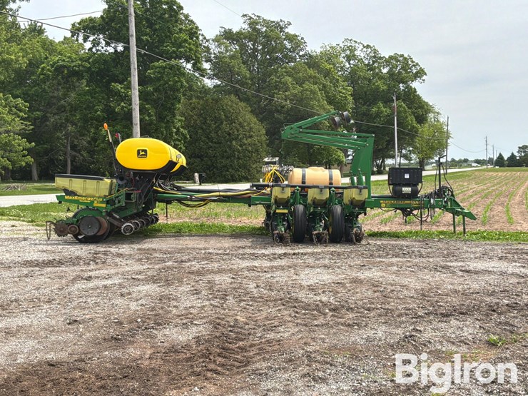 john-deere-1770-image-4