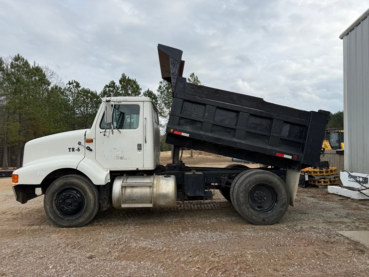 1996-cummins-m11-image-1