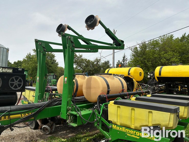 john-deere-1770-image-16