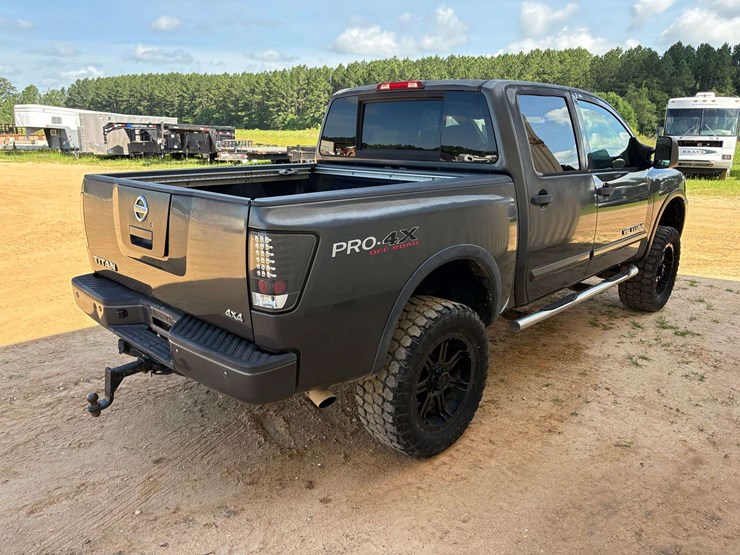 2008-nissan-titan-image-3