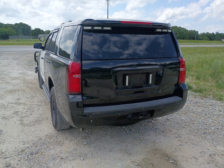 2018-chevrolet-tahoe-image-6