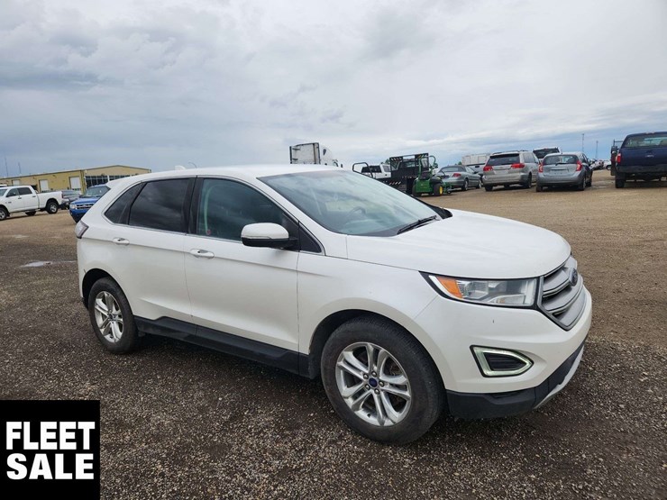 2016-ford-edge-sel-image-2