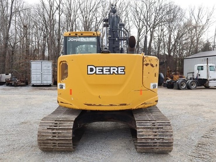 2016-deere-135g-image-4