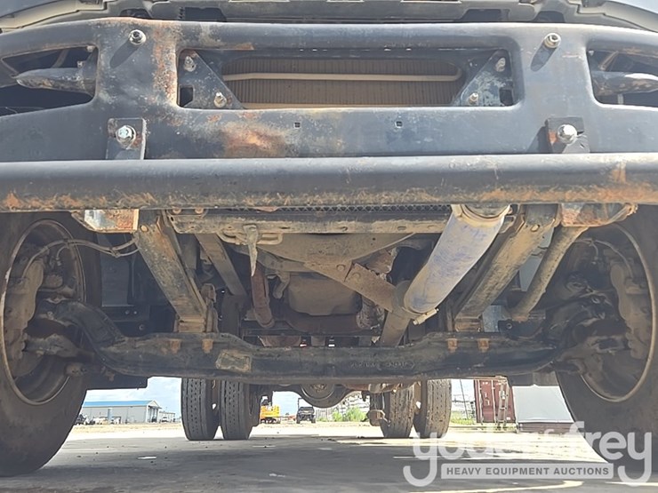 2019-ford-f750-xl-image-17