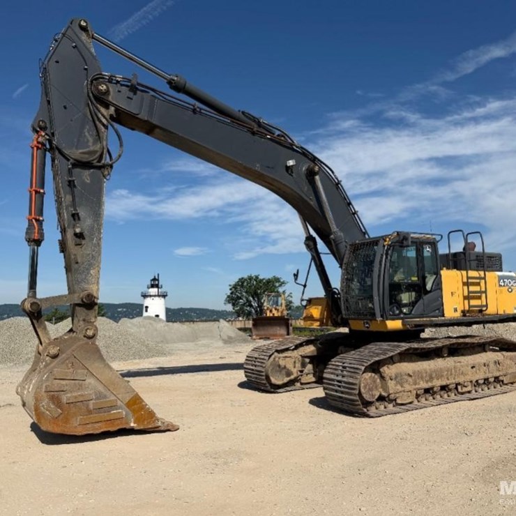 2015 DEERE 470G LC