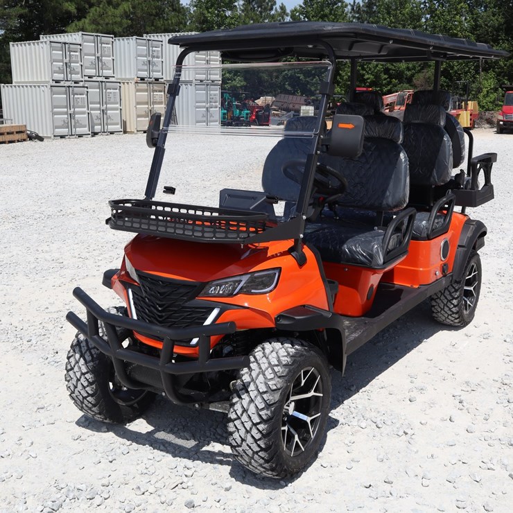 #112 • 6-SEATER ELECTRIC GOLF CART
