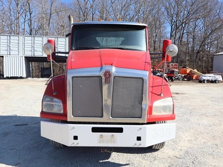 2015-kenworth-t880-image-9
