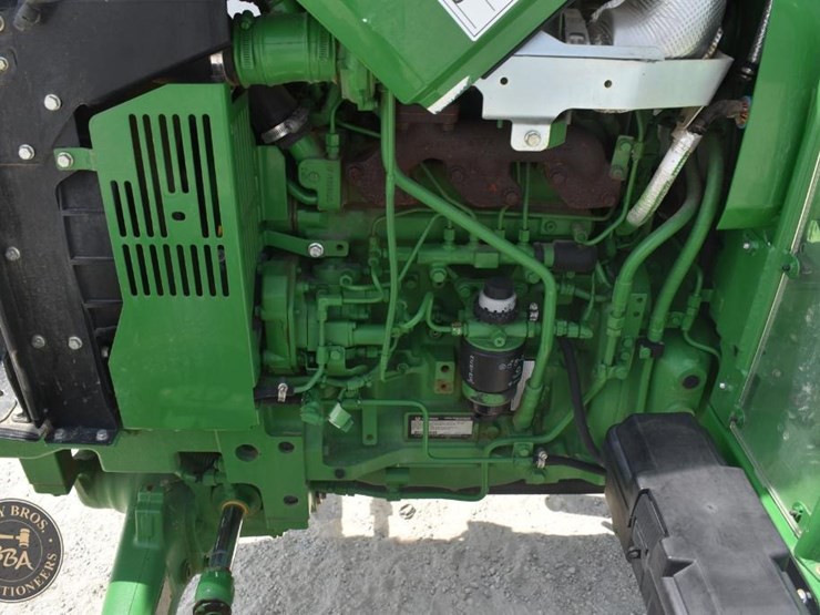 2021-john-deere-5045e-image-29