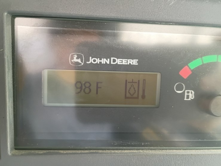 2022-deere-330g-image-40