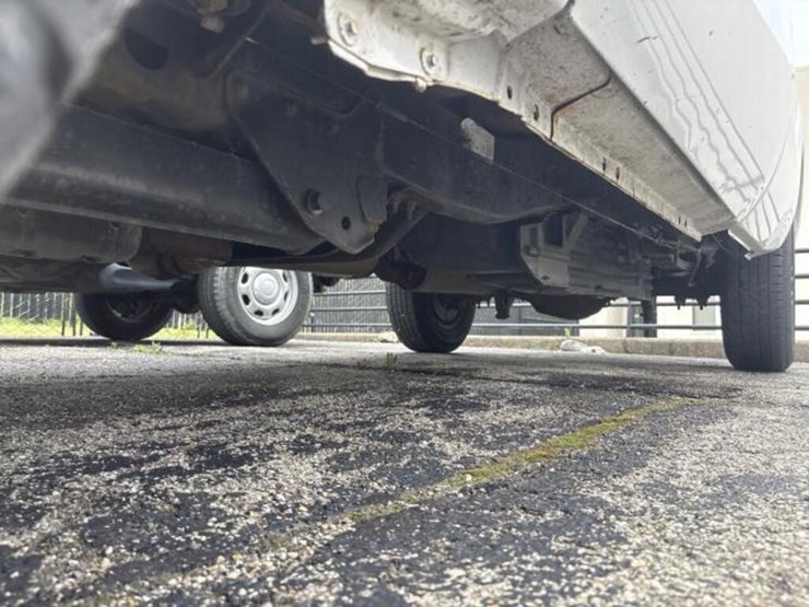 2015-ford-f250-xl-image-24