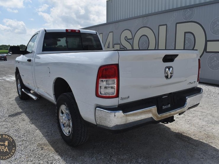 2022-ram-3500-hd-image-4