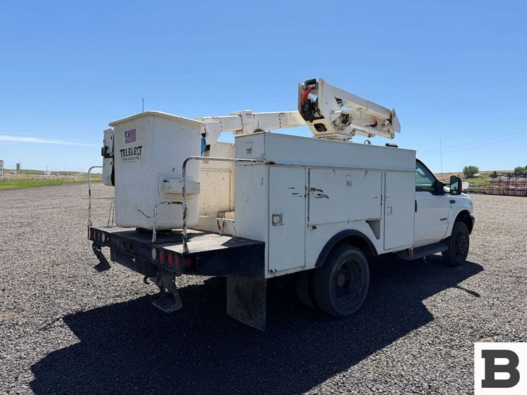 2004-ford-f550-image-5