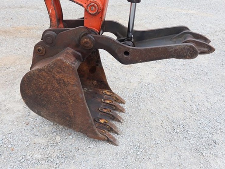2012-kubota-kx057-4-image-10