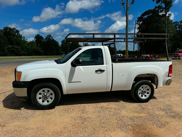 2013-gmc-sierra-1500-image-2