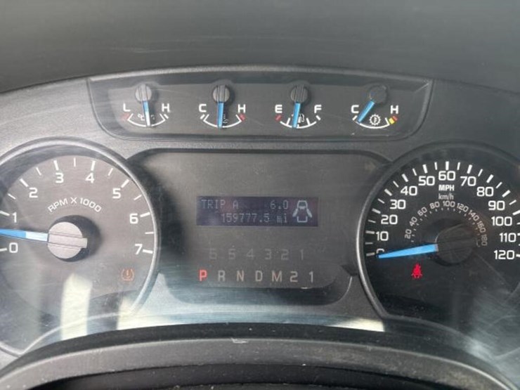 2014-ford-f150-xl-image-19