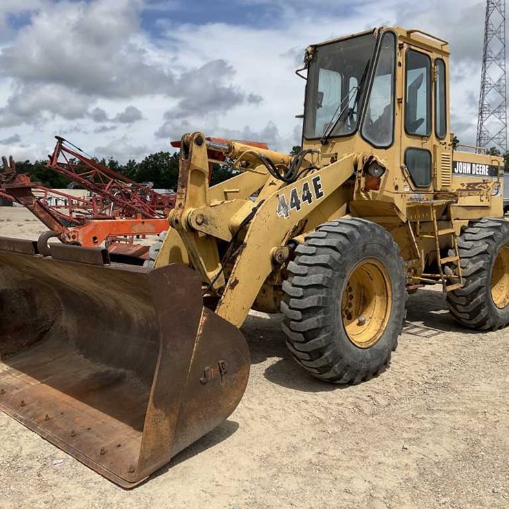 1993 DEERE 444E