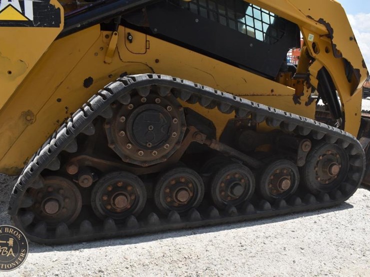 2018-caterpillar-257d-image-39