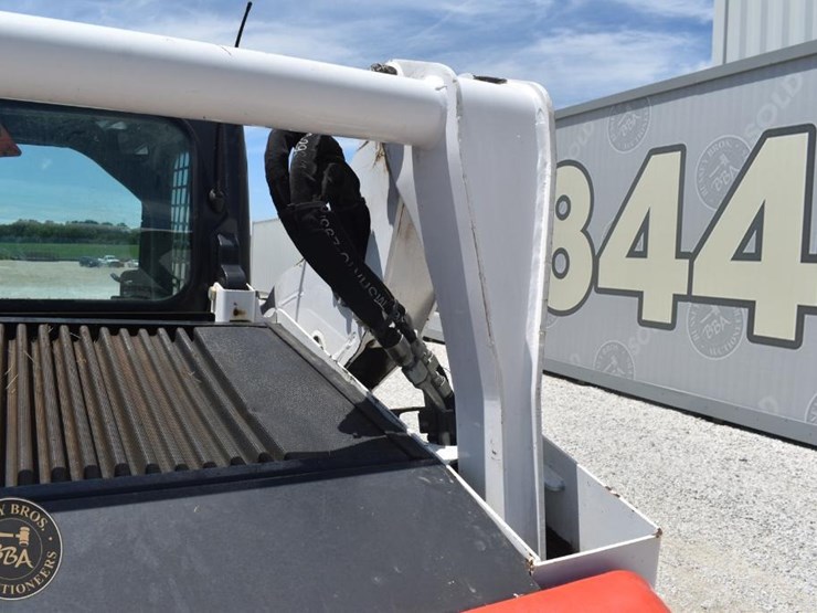 2019-bobcat-t595-image-37