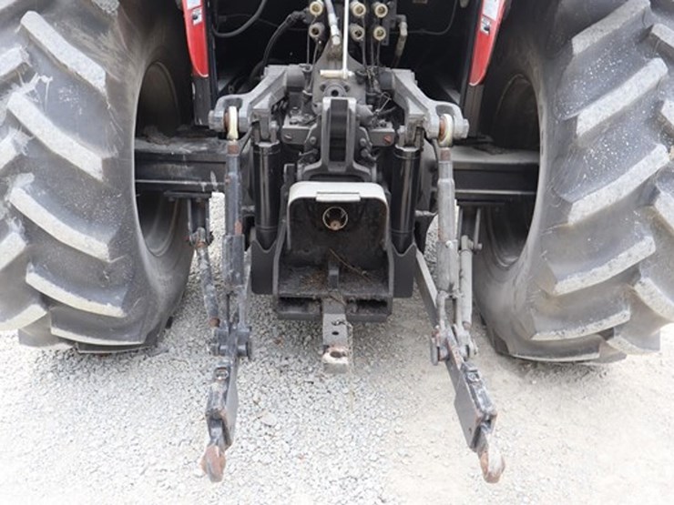 2005-massey-ferguson-5460-image-29