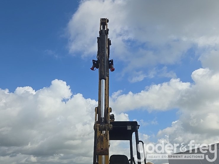2016-cat-304e2-image-28