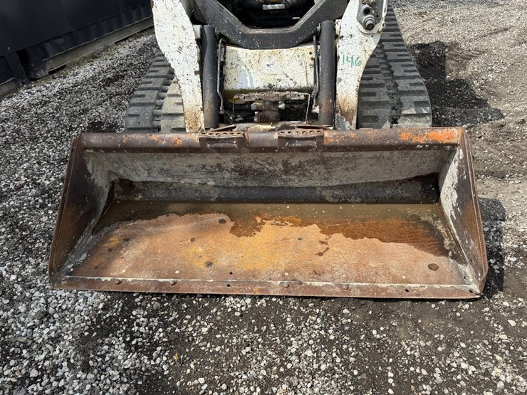 2019-bobcat-t740-image-9