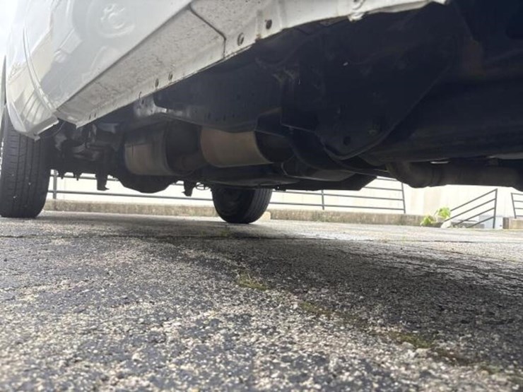 2015-ford-f250-xl-image-25