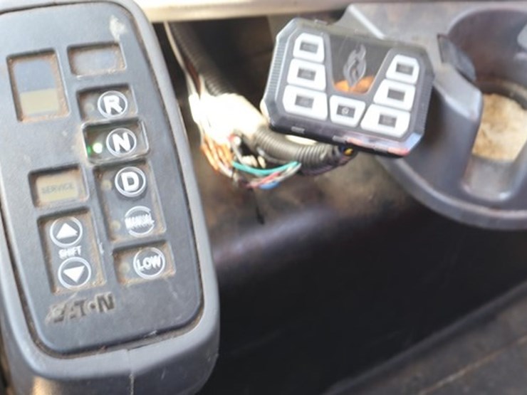 2010-international-transtar-8000-image-27