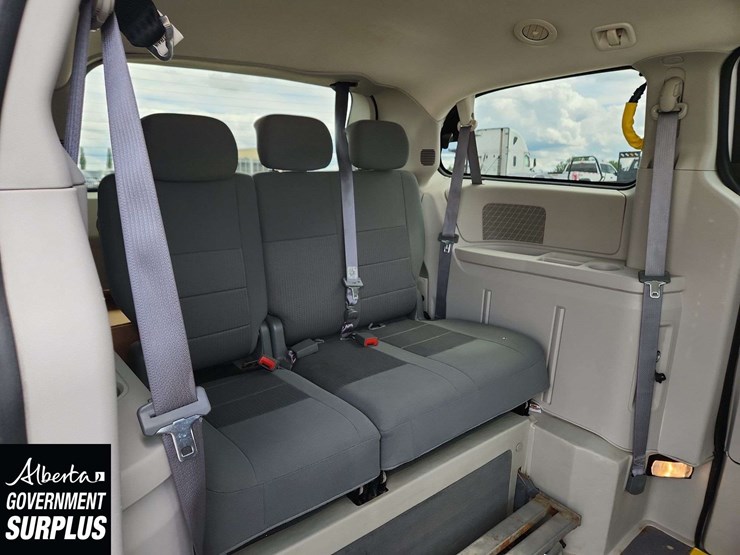 2009-dodge-grand-caravan-se-image-17