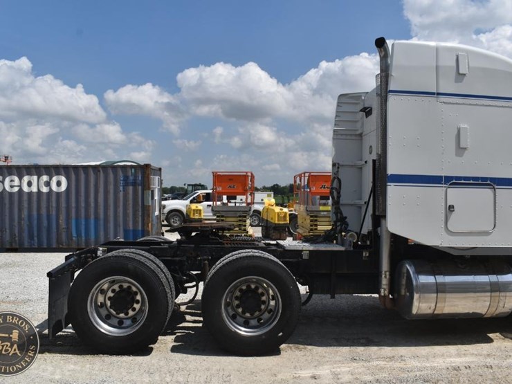 2012-peterbilt-386-image-6