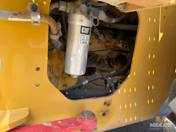 2014-caterpillar-930k-image-21