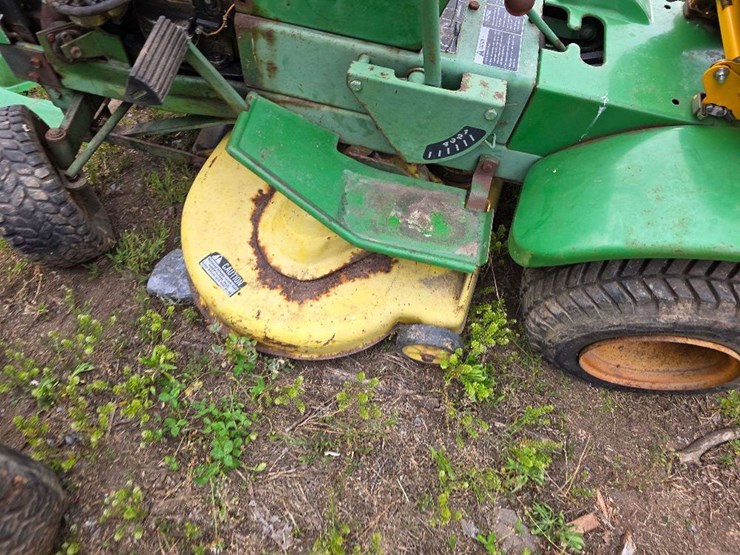 john-deere-100-image-14