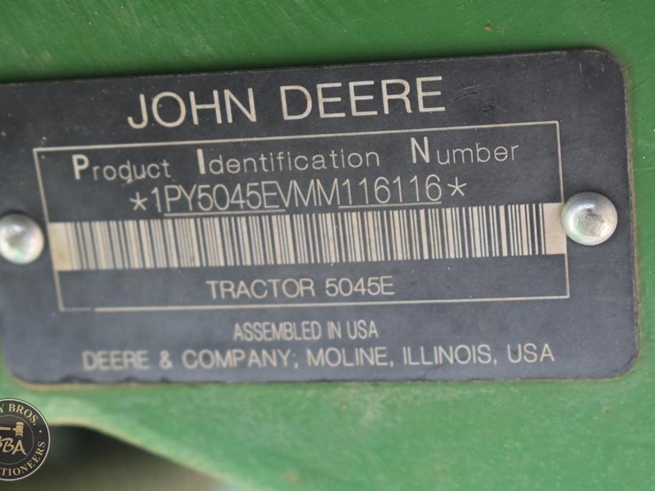 2021-john-deere-5045e-image-23