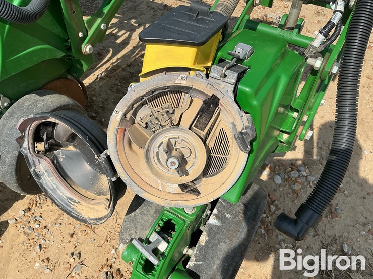 2019-john-deere-dr18-image-20