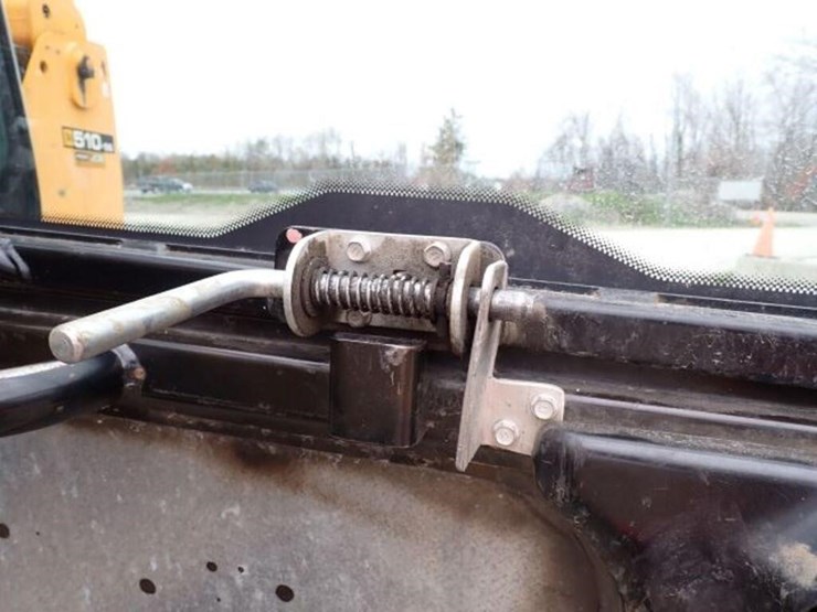2010-jcb-510-56-image-31