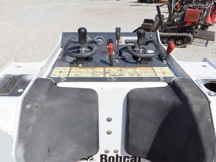2017-bobcat-mt85-image-16