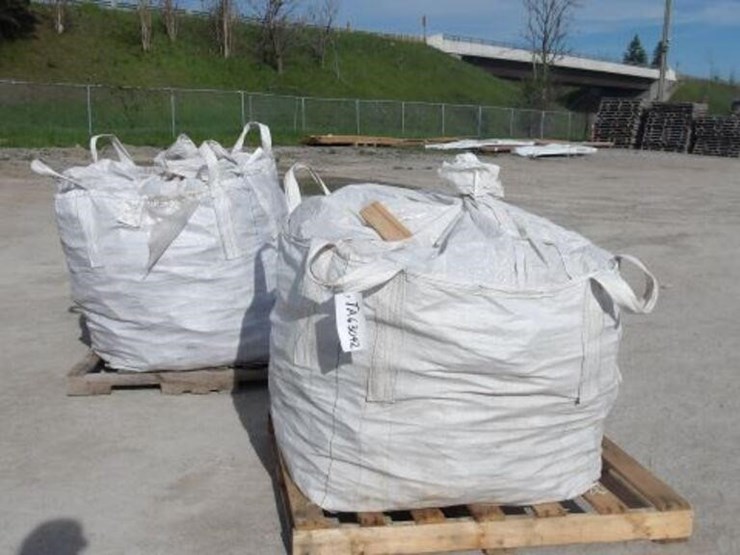 qty-of-(2)-bags-of-dried-kiln-firewood-image-4