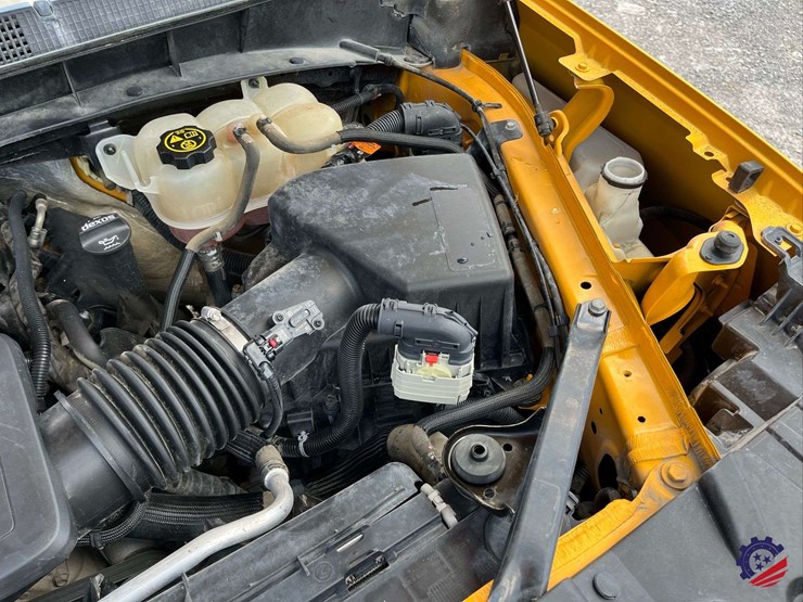 2019-chevrolet-silverado-pickup-truck-image-28
