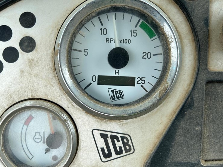 jcb-214-image-22