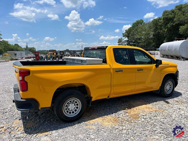2019-chevrolet-silverado-pickup-truck-image-3