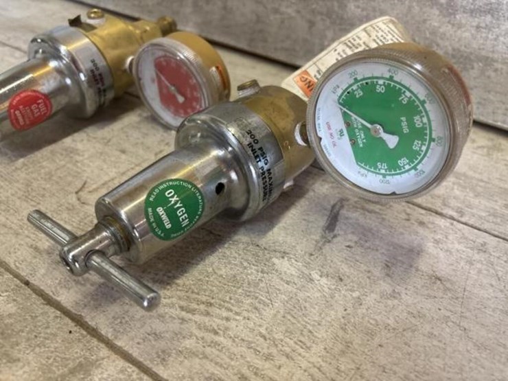 200-psig-maximum-inlet-pressure-gauge-image-2