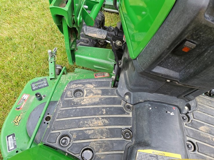 john-deere-1025r-image-37