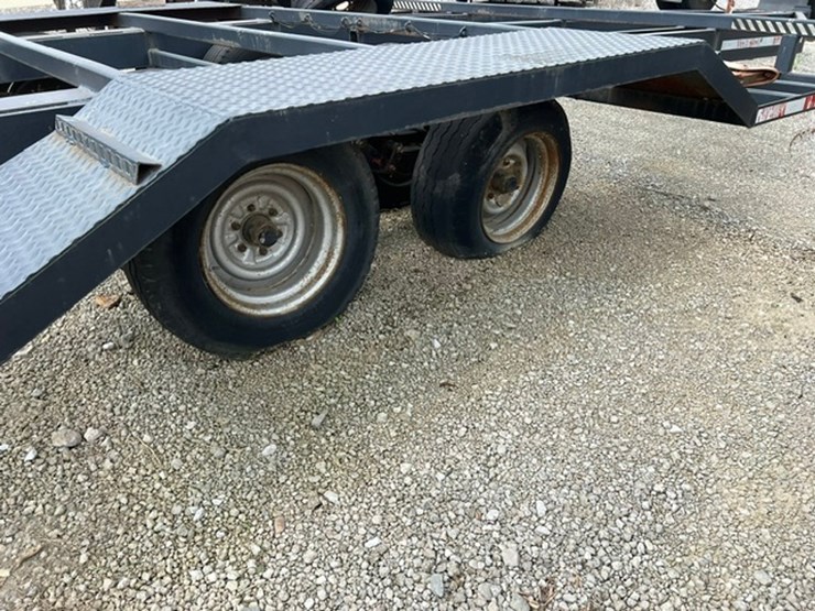 #580-•-donahue-combine-or-sprayer-trailer---located-in-osceola,-ar-image-11