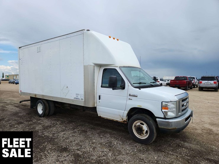2012-ford-e450-image-2