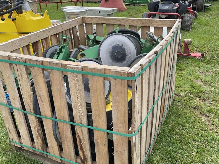 planter-press-wheels-and-closing-wheel-system-off-jd-7200-image-2