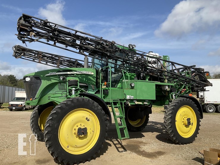 2005-john-deere-4720-image-1