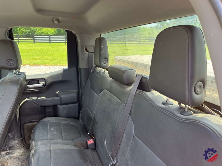 2021-chevrolet-silverado-4x4-pickup-truck-image-52