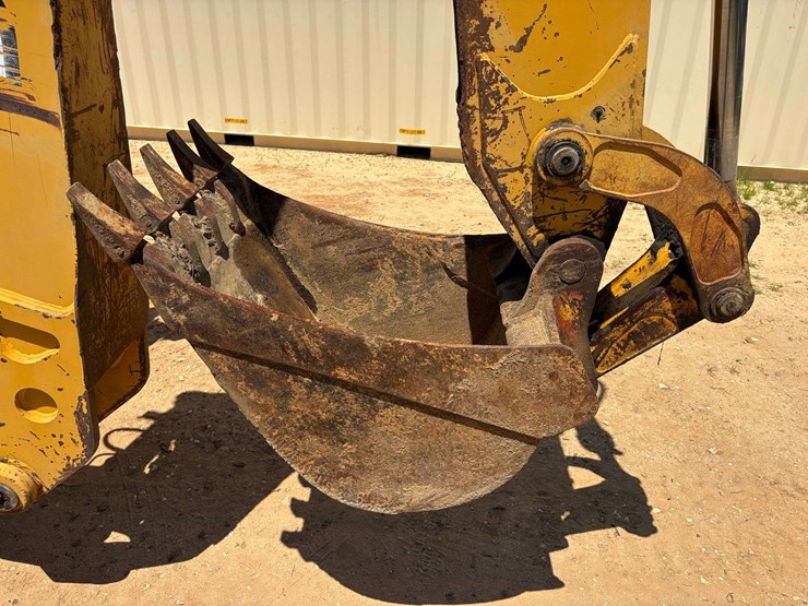 deere-410e-image-30