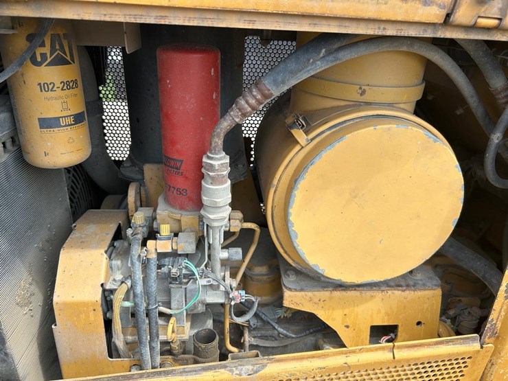 caterpillar-d6n-lgp-image-19