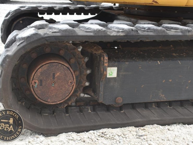2019-caterpillar-305e2-cr-image-45
